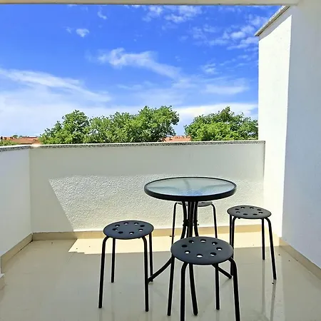 Finida شقة أوماغ