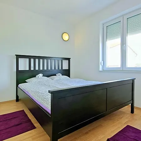 Apartment Finida