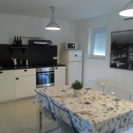 Finida Apartment