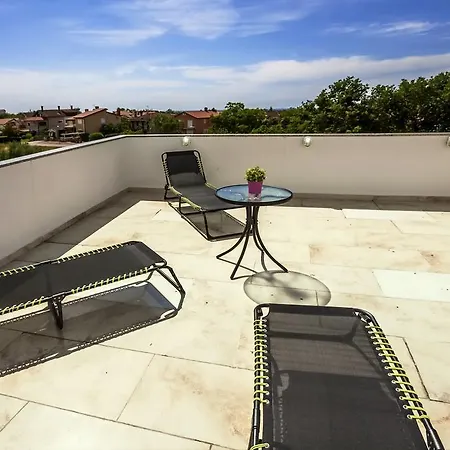 Finida Apartment